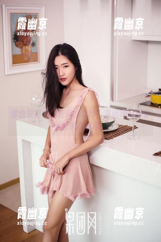 GIRLT果团网 你也觉得水花花像水哗哗?果团网高清套图告诉你真相。