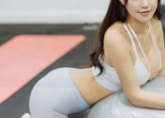 HuaYang花漾 – 朱可儿Flower和她的内衣：其实这才是我耳边的背影壁纸！