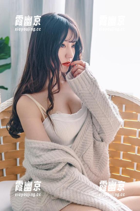 壁纸不够酷？那你一定还没见过Kettoe的Ol秘书