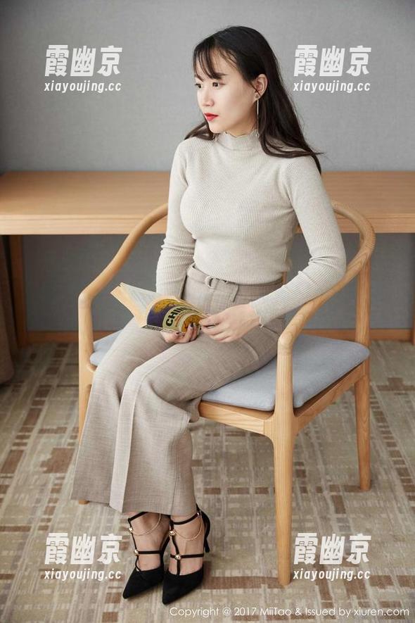 MiiTao蜜桃社-缇娜美Tinami MiiTao蜜桃社 - 透过缇娜美Tinami的短裤,高清下载你见过的颜色吗?