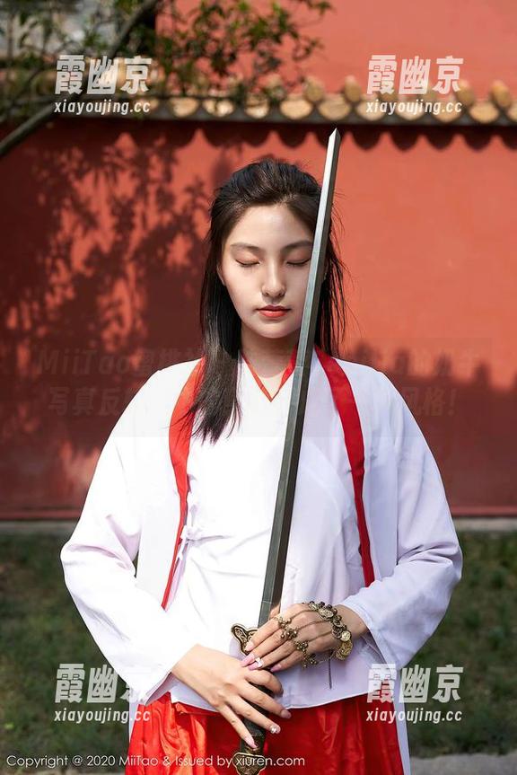 MiiTao蜜桃社-陆萱萱Cecilia MiiTao蜜桃社 - 陆萱萱Cecilia的奶牛写真反转,牛的身影都成了一种风格!