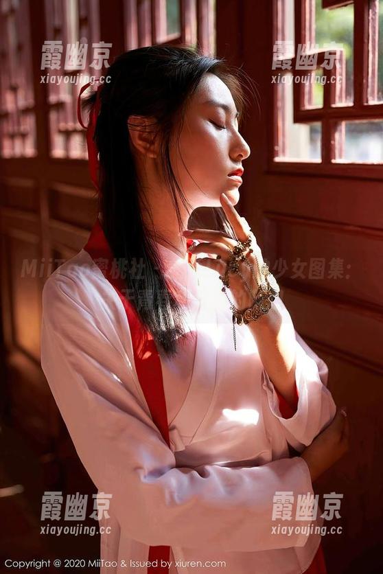 MiiTao蜜桃社-露西Lucy MiiTao蜜桃社 - 露西Lucy的少女图集:关于青春和芭蕾的随想