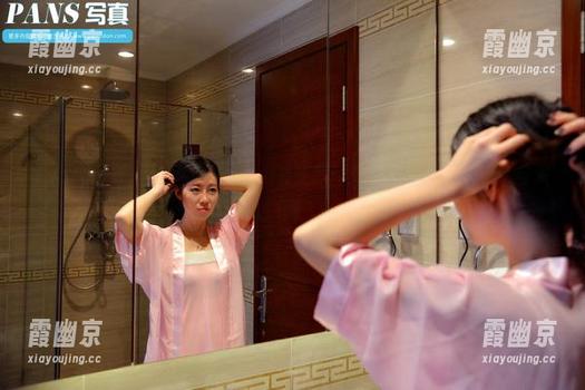 PANS - 卓琳的“办公室”HD写真：一场文件夹里的迷失与发现