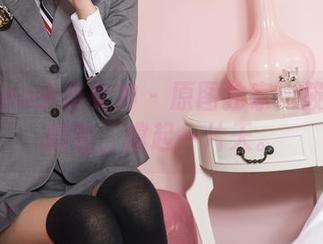 TouTiao头条女神 – 原图独家：筱慧的高跟鞋，撑起一片天。