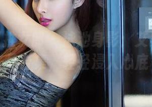 TuiGirl推女郎 – 泳池身影：艾栗栗的作品合集，轻轻浸入心底
