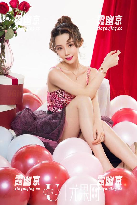 UGirls尤果网 - 在这组于梓馨的私房作品里，花嫁的期待，似乎在空气中悄悄弥漫。