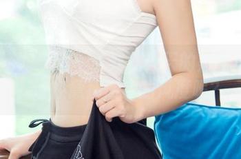 UGirls尤果网 – 下载刘天天的黑丝写真集，谁在意那所谓的风度呢？
