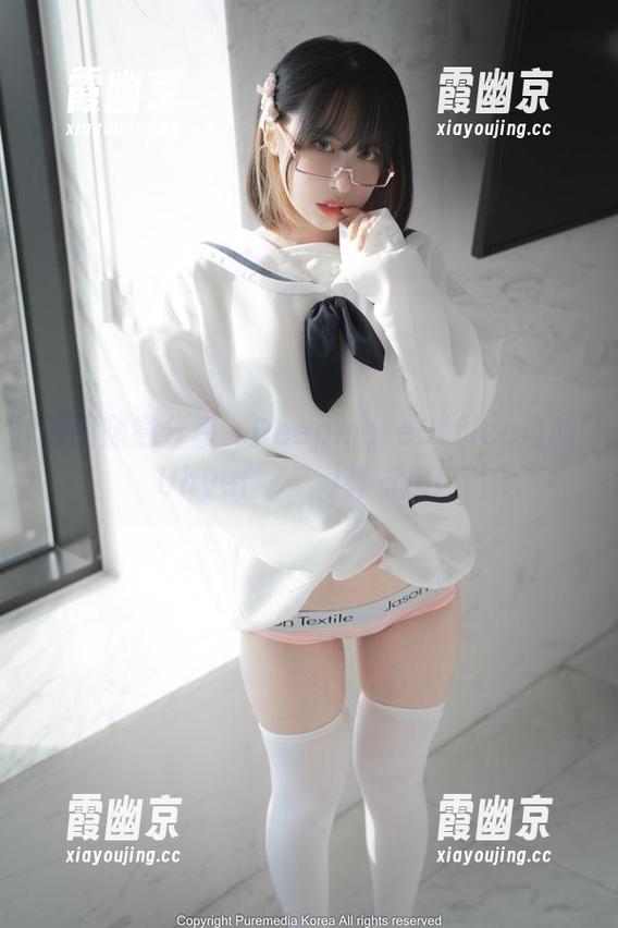原图随意分享，DeepmoreOffice里的Uhye(이유혜)真有趣！