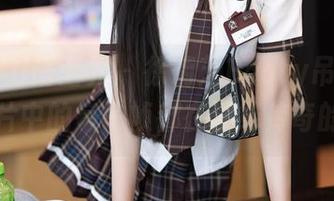 XIAOYU语画界 – 徐莉芝Booty吊带写真，图片中的每一帧都在演绎传奇的性感