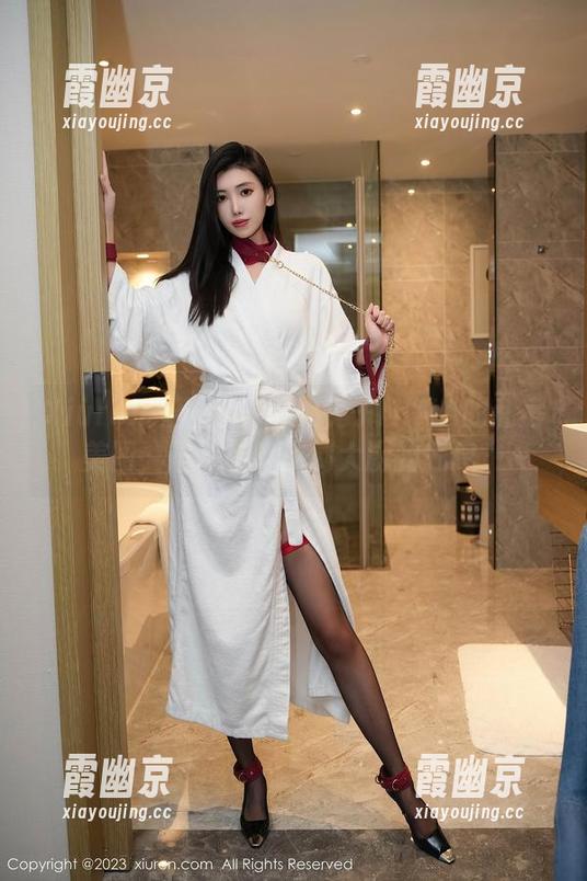 Xiuren秀人网 - 厨娘兔子NINA的私房美图，居然有种迷倒大厨的气息？