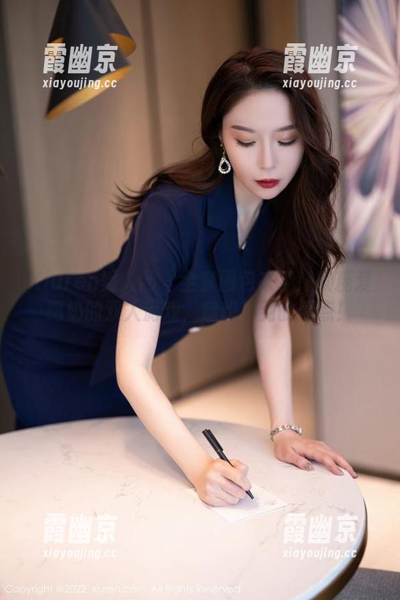 Xiuren秀人网-软糖爱喝奶 Xiuren秀人网 - 全套图包来了!软糖爱喝奶的双人游戏,意想不到的看点!
