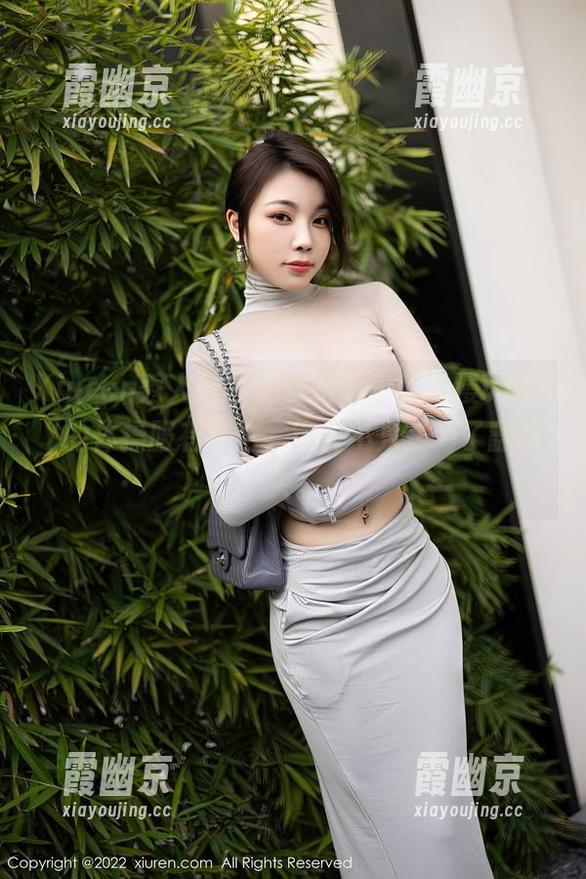 Xiuren秀人网 - 在线抢眼，陈雅漫VICKY的体操服有特色，绝对不只是为了翻跟头。