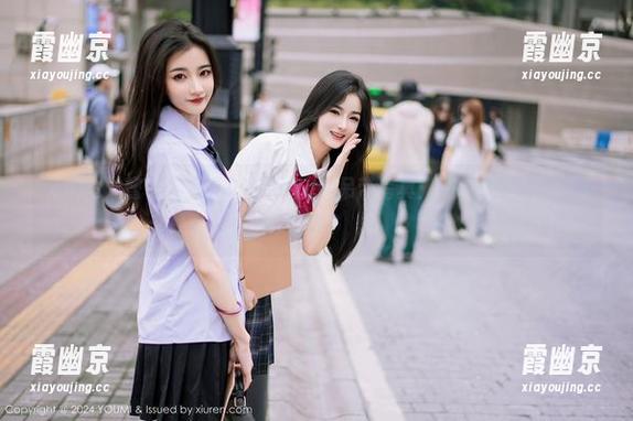 YouMi尤蜜荟 - 果儿Victoria的吊带写真：谁说果子只能美不胜收？
