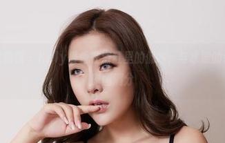 YouWu尤物馆 – Kely香香在浴缸里的低吟，与水波的亲密接触！原图满分
