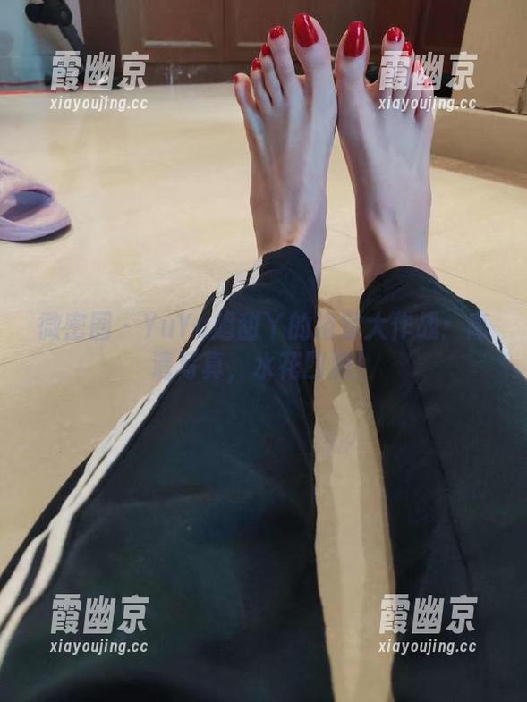 微密圈 - YuYu超甜丫的浴室大作战：高清写真，水花四溅！