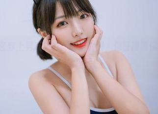 lovely呆玄穿上男友衬衫，免费套图，保证颠覆你对“随便穿”的理解。