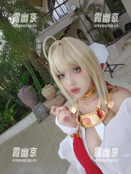 看，看！puypuy的私拍合集，Ishtar要不动心嘛？啊，好像不行啊。