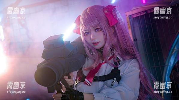 水手服下的伊喵君_Nya，原图真让我想揽入怀中