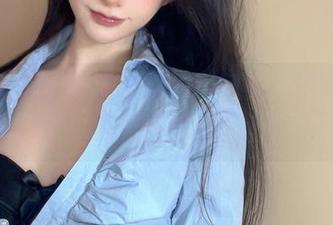 图集赞美倦倦喵的棉袜，配文：这可真不能穿出门啊