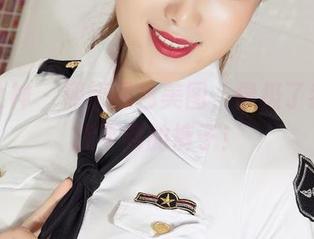 克拉女神 – 熙妍黑色美图，像极了我每天找不到的裤子！
