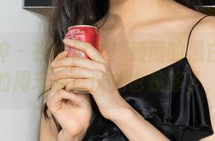 克拉女神 – 在线聚集！薇薇的黑白合集——今天的周末黑白洗礼也是够了，哈哈！
