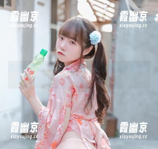 可可小白兔 婉约与俏皮:可可小白兔浴室高清写真集的双面性
