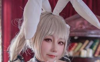 咔喵和她的旗袍，谁说写真不能带点儿嬉皮呢？