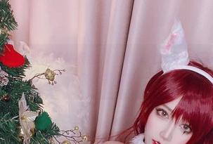 啾小妍Deer最新的连体衣图片，谁说只能穿一件衣服？她能教你完美搭配！