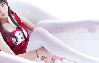 图片里，喵糖映画的制服美眉与课后日光的偶遇