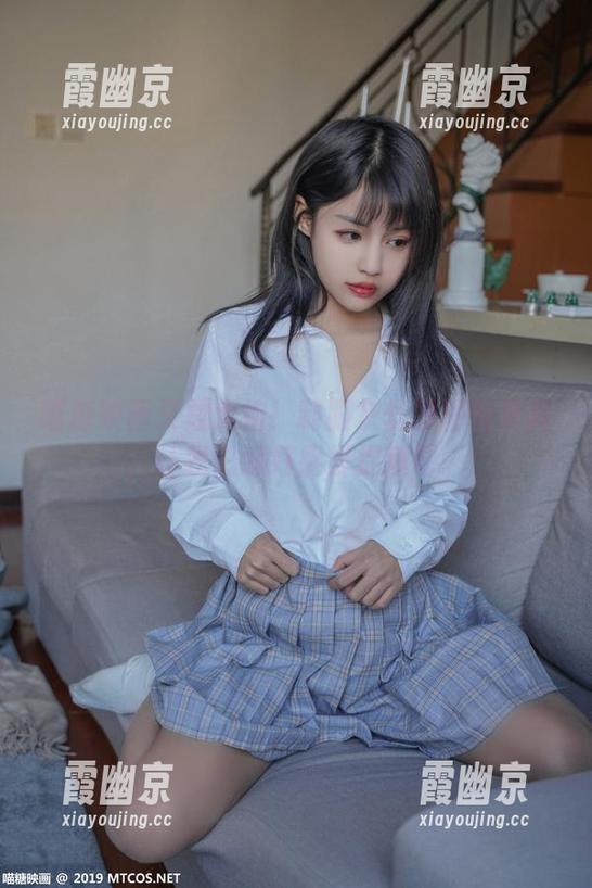 喵糖映画又放大招！制服灰丝原图快更新，让我们好好捉摸捉摸吧。