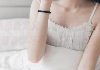 教室风格重新定义，喵糖映画的JK制服美图，谁说学习不能搭配可爱壁纸？