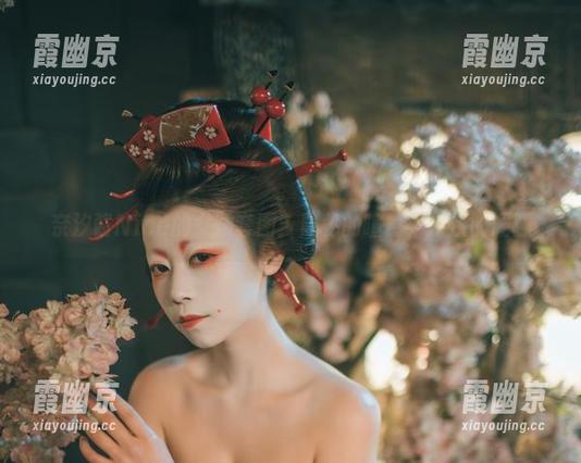 奈汐酱Nice的女孩套图：隐秘的喧嚣，淡淡的倔强