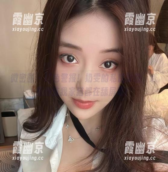 微密圈 - 红色警报！奶雯的私房原图，诱惑得连我家猫都在舔屏呢！