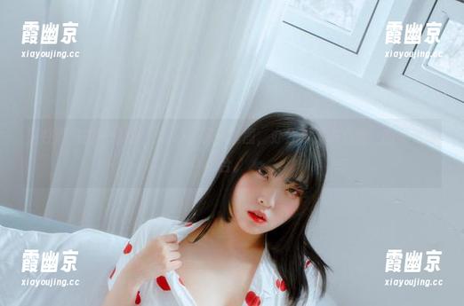 随性而来的宋哈娜(송하나)：秘书套图，办公与“小心思”的完美结合。