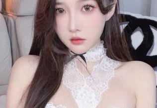 私房写真小小奶瓶儿，兔女郎风格竟然让人欲罢不能。