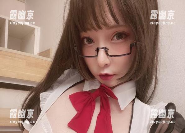 下载小泉学姐吖图包，风纪委员也有funnymoments！