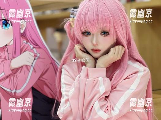 撒娇or运动？嶋葵的体操服高清图包带你领略不一样的选择。