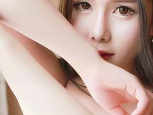 推女神 – 谁说泳池写真就得猛拍，这次张美荧的更新轻松又随意！
