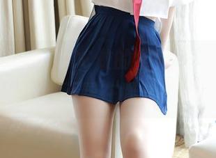 模范学院 – 程程CC做的学姐写真，眉眼间透出的不羁在哪儿来的？