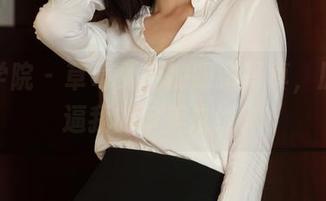 模范学院 – 草莓兔兔的眼镜写真，原图直逼我的审美底线。