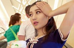 爱丝 – 精选若兮的秘书图包：看完都有种想请假的冲动！