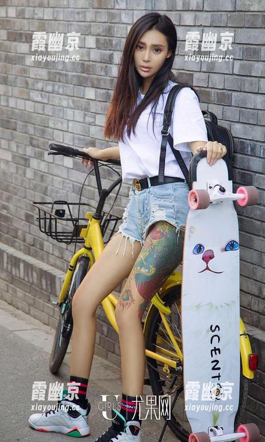 爱尤物 - 图册漫游：孟十朵带你游花嫁，心里想什么全都没说出来