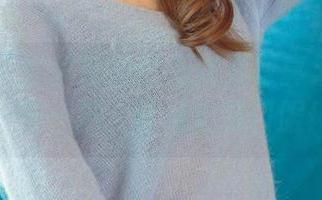爱尤物 – 赵伊彤的聚福牌桌写真集更新——赌一把，输得心服口服！