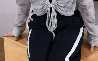 甜予摄影 – 見證璇璇高清写真，黑丝闪亮得像舞台灯光，差点把我刺瞎了！