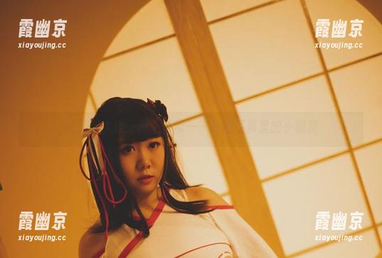 当甜糖大魔王遇上吊带——精选写真里的小调皮