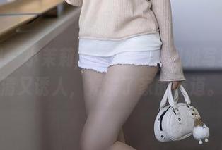 秀人网 – 小茉莉jasmine的厨娘写真，高清又诱人，充满了家的味道。