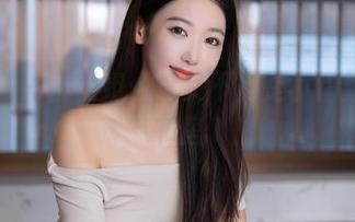 秀人网 – 悦悦姐：少女不再是小清新的图书馆