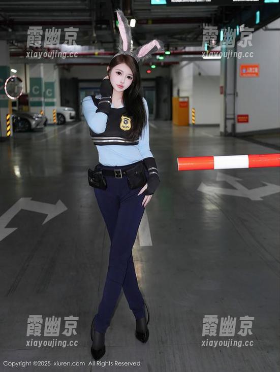 秀人网-潘娇娇 秀人网 - 图片展示的天使,难道是潘娇娇被灯光构架的幻影?