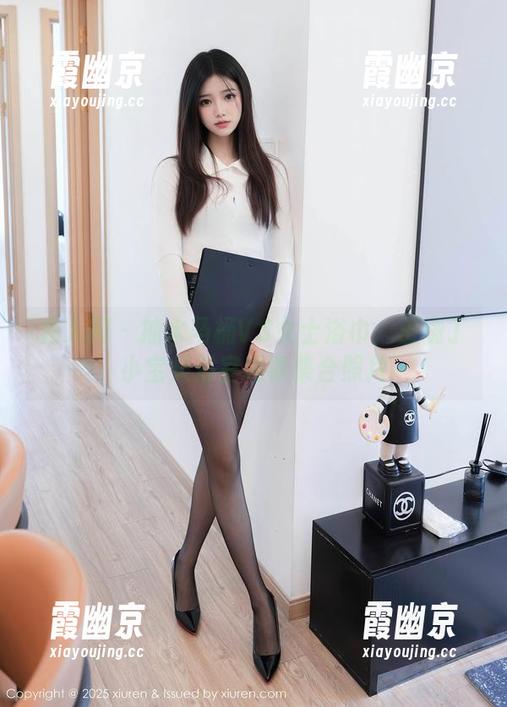 秀人网 - 抽水马桶VS女士浴巾：王俪丁小宝贝浴室趣事集合照片