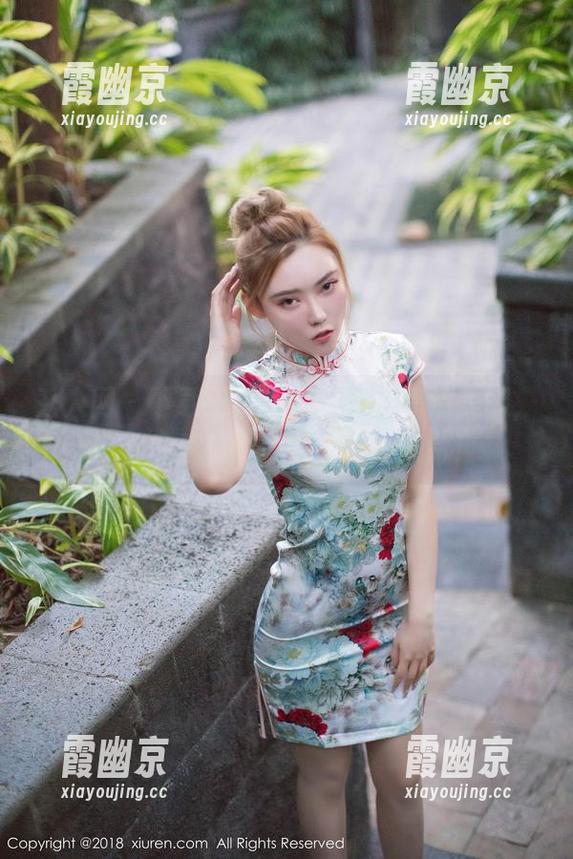 秀人网 - 下载王馨瑶Yanni的高清美腿，让你的屏幕也来一场腿控革命！